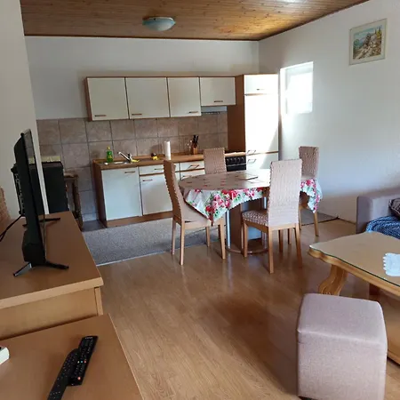 Apartment Maric Ivisovo Greblje
