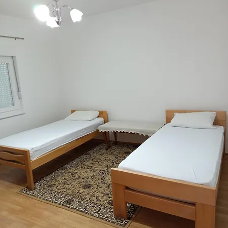 Maric Apartment *